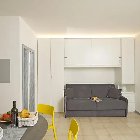 Casa Lugana 8 - Gardagate Apartmán *